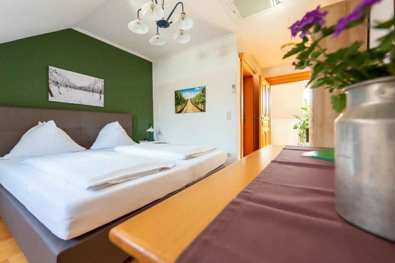 Hotel Weingut Burger Kalladorf Zewnętrze zdjęcie