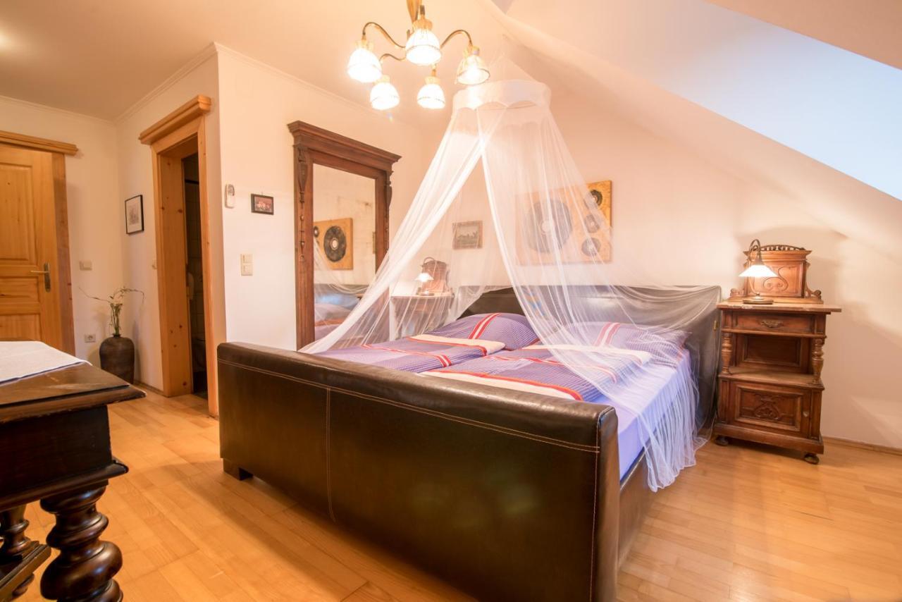 Hotel Weingut Burger Kalladorf Zewnętrze zdjęcie
