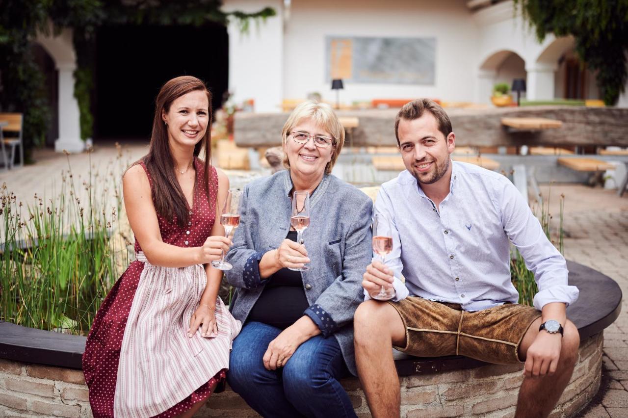 Hotel Weingut Burger Kalladorf Zewnętrze zdjęcie