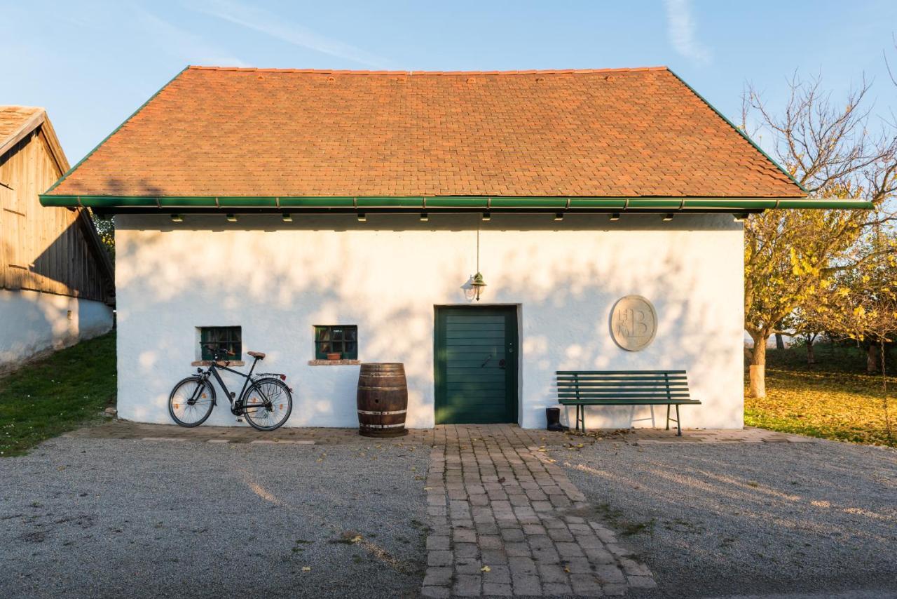 Hotel Weingut Burger Kalladorf Zewnętrze zdjęcie